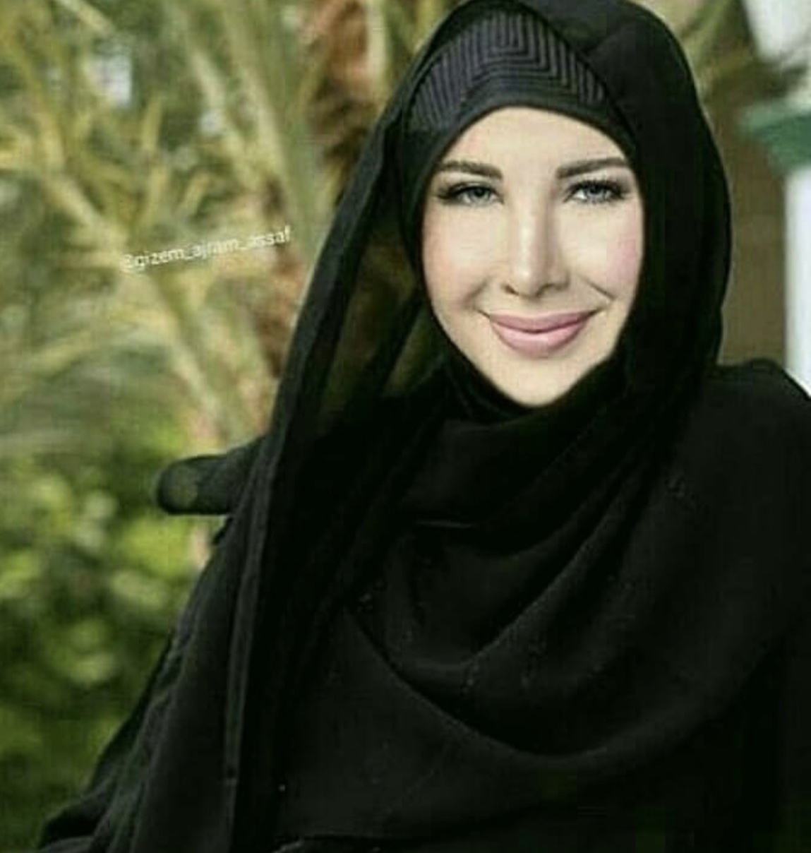 نانسي بالحجاب